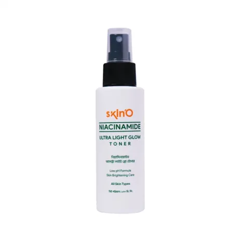 White spray bottle of SkinQ Niacinamide Ultra Light Glow Toner with black cap